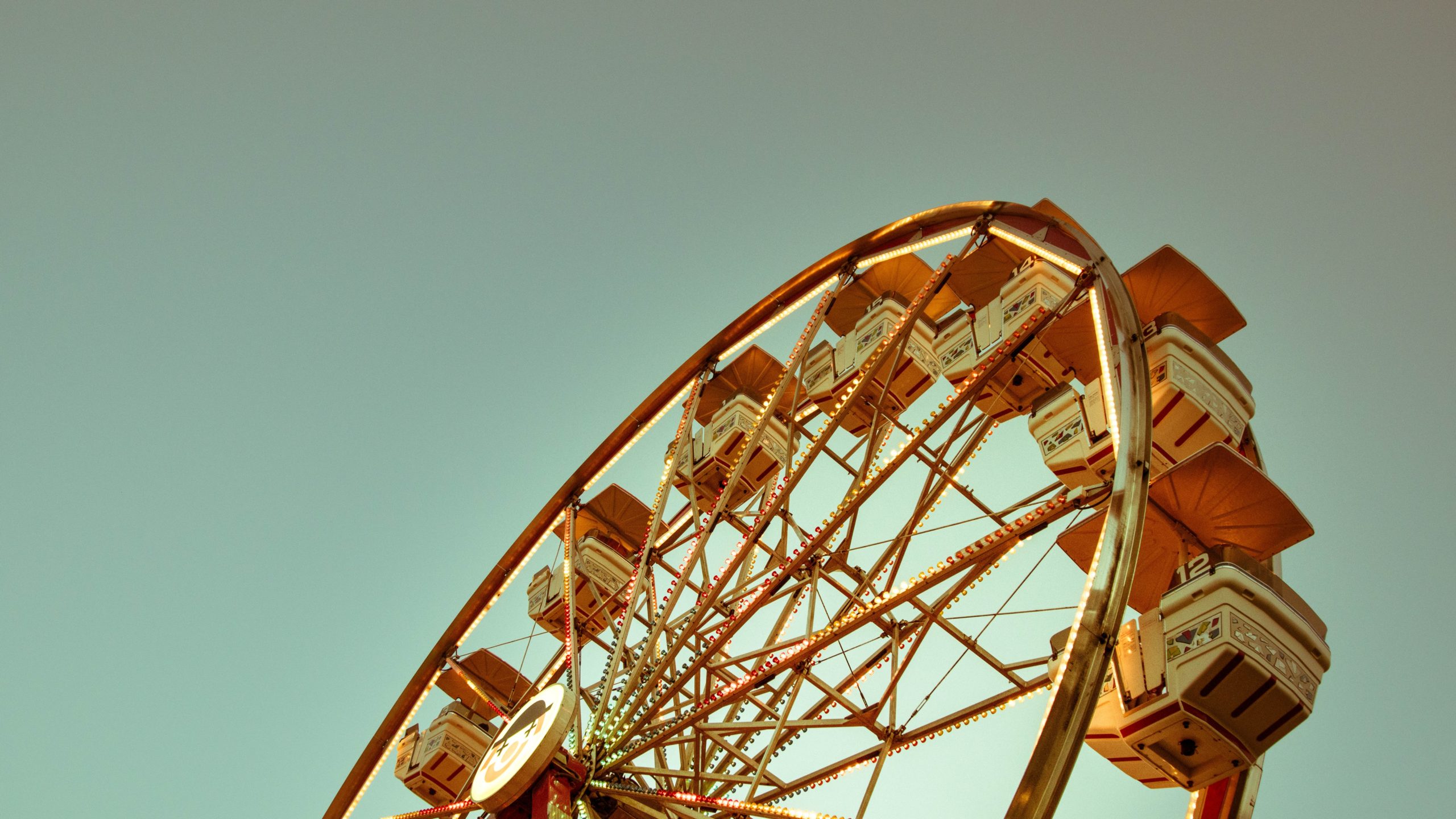 Ferris Wheel Vanessa Egert Psychologist Paris